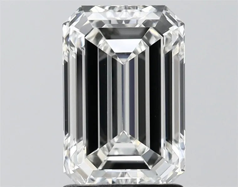 2.00ct Emerald Lab Grown Diamond (Colour F, Clarity VVS2, IGI Certified)