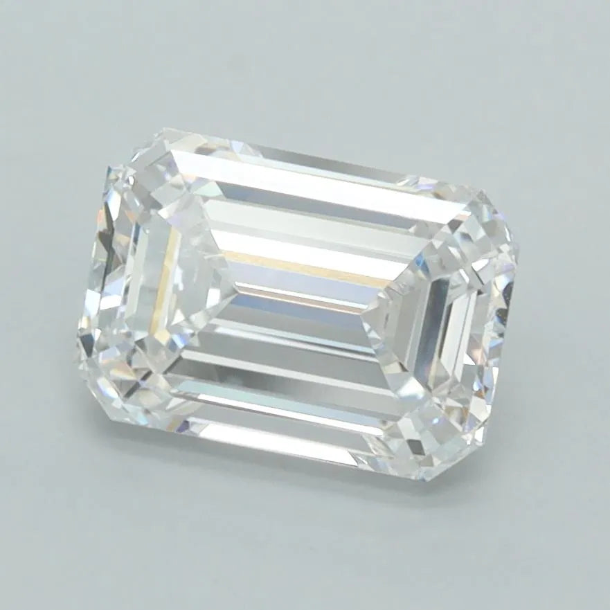 2.01ct Emerald Lab Grown Diamond (Colour D, Clarity VVS1, IGI Certified)