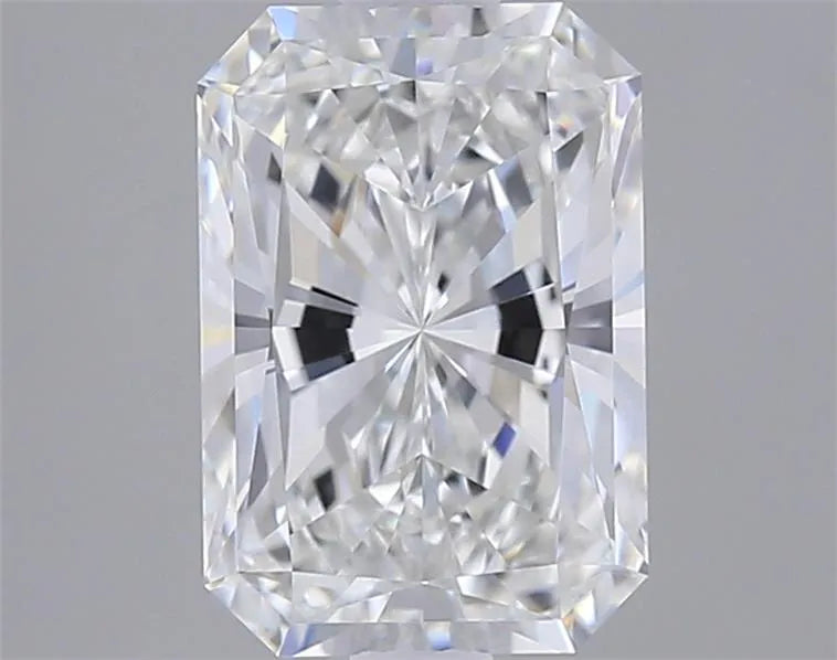 2.02ct Radiant Lab Grown Diamond (Colour E, Clarity VVS1, IGI Certified)