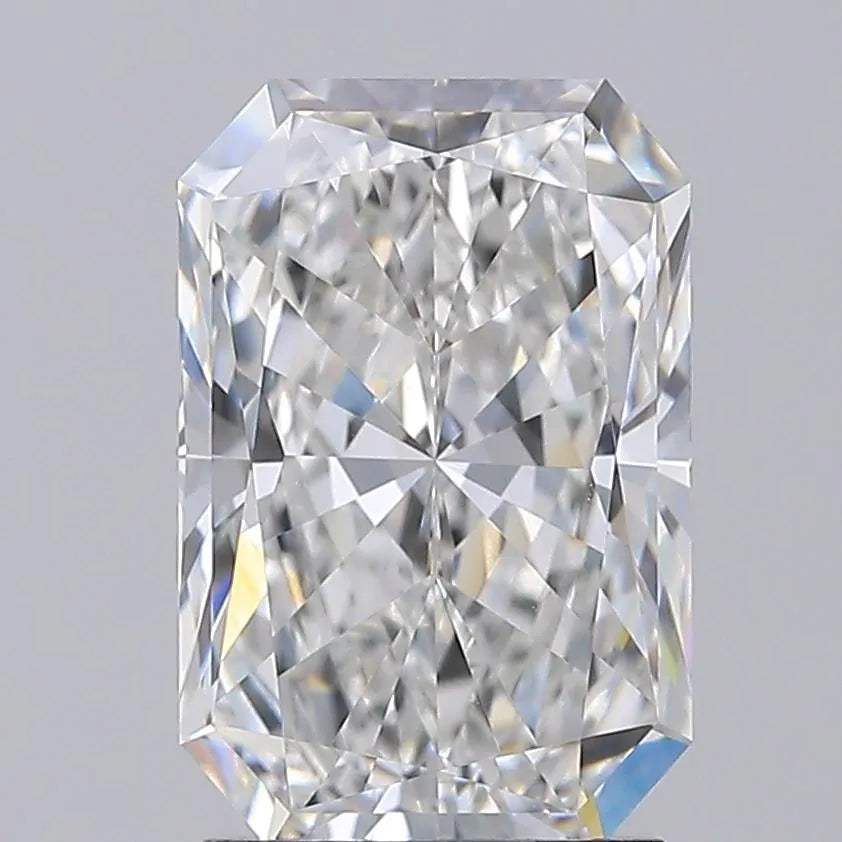 2.04ct Radiant Lab Grown Diamond (Colour E, Clarity VVS2, IGI Certified)