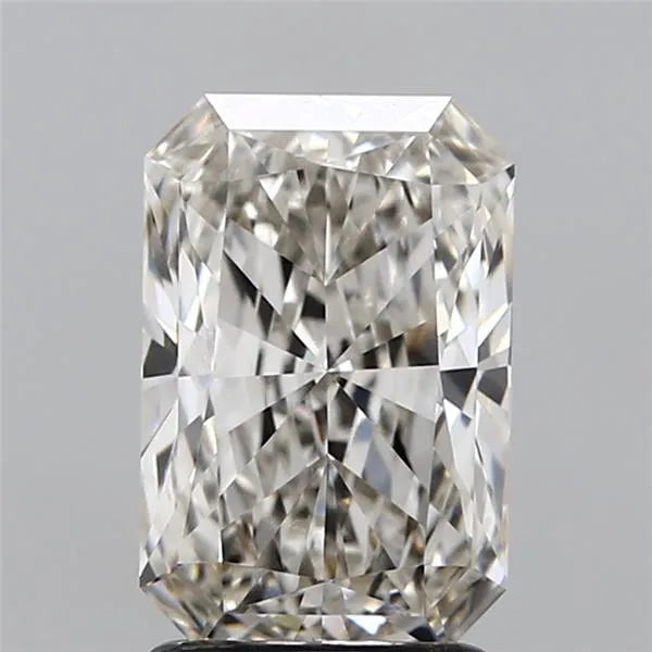 2.08ct Radiant Lab Grown Diamond (Colour H, Clarity VVS2, IGI Certified)