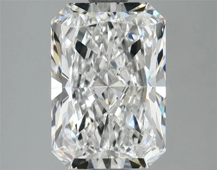 2.22ct Radiant Lab Grown Diamond (Colour E, Clarity VS2, IGI Certified)