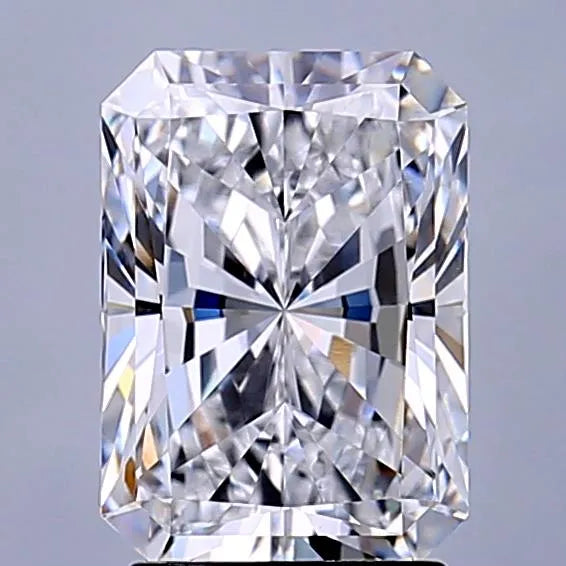 2.28ct Radiant Lab Grown Diamond (Colour D, Clarity VVS2, IGI Certified)