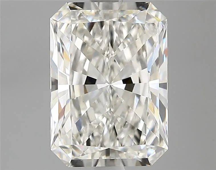 2.51ct Radiant Lab Grown Diamond (Colour G, Clarity VVS2, IGI Certified)