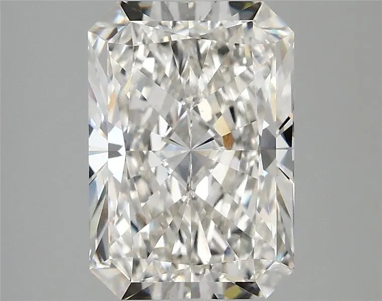 2.70ct Radiant Lab Grown Diamond (Colour F, Clarity VS1, IGI Certified)