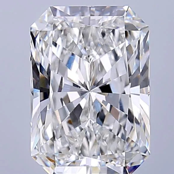 2.73ct Radiant Lab Grown Diamond (Colour E, Clarity VVS2, IGI Certified)