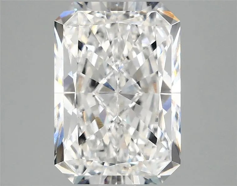 2.84ct Radiant Lab Grown Diamond (Colour E, Clarity VS2, IGI Certified)