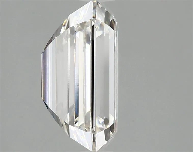2.89ct Emerald Lab Grown Diamond (Colour F, Clarity VVS2, IGI Certified)