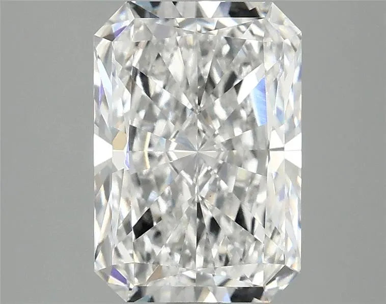 2.90ct Radiant Lab Grown Diamond (Colour E, Clarity VVS2, IGI Certified)