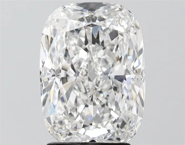 3.00ct Cushion modified Lab Grown Diamond (Colour E, Clarity VVS2, IGI Certified)