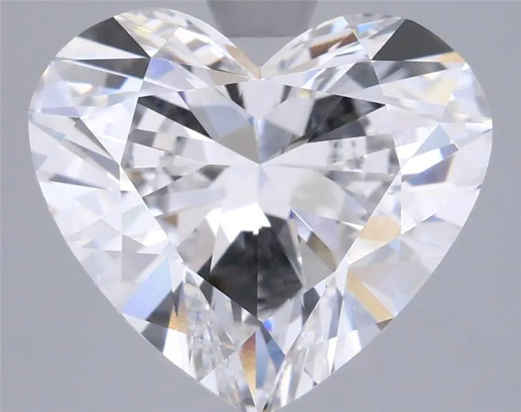 3.01ct Heart Lab Grown Diamond (Colour E, Clarity VVS2, IGI Certified)