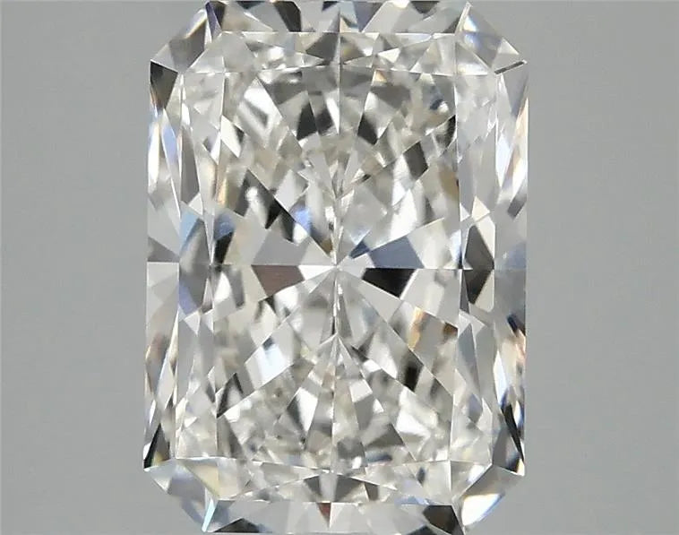 3.02ct Radiant Lab Grown Diamond (Colour G, Clarity VVS1, IGI Certified)