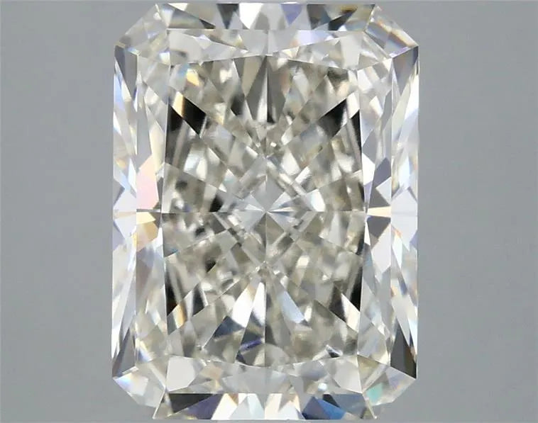 3.02ct Radiant Lab Grown Diamond (Colour H, Clarity VS1, IGI Certified)
