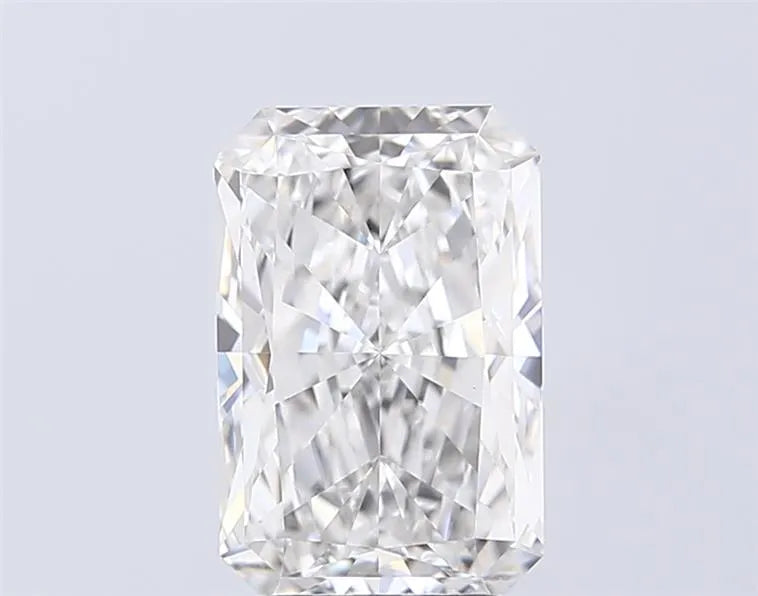 3.04ct Radiant Lab Grown Diamond (Colour F, Clarity VVS2, IGI Certified)