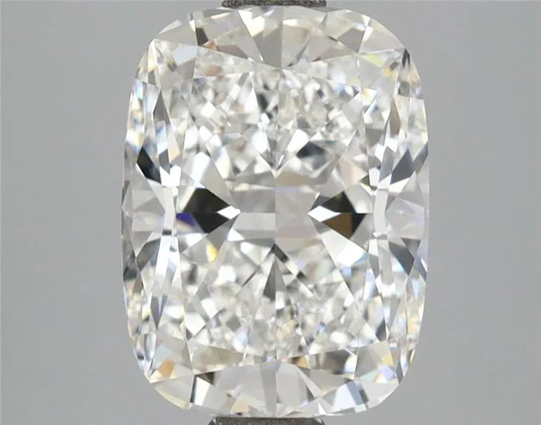 3.09ct Cushion modified Lab Grown Diamond (Colour E, Clarity VVS1, IGI Certified)
