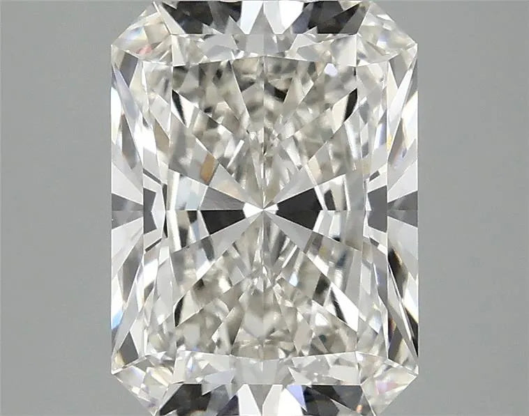 3.09ct Radiant Lab Grown Diamond (Colour G, Clarity VVS1, IGI Certified)