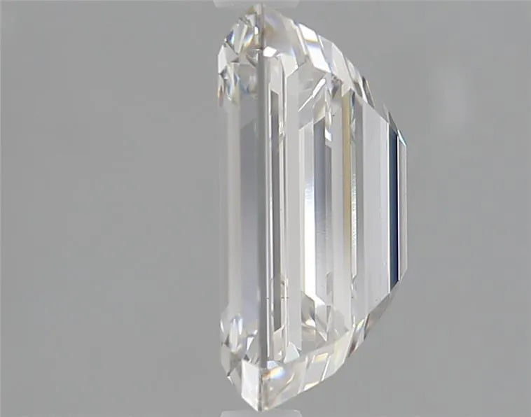 3.12ct Emerald Lab Grown Diamond (Colour H, Clarity VS2, IGI Certified)
