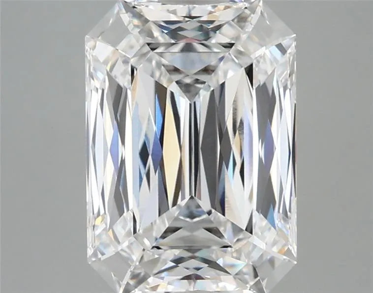 3.49ct Radiant Lab Grown Diamond (Colour D, Clarity VVS1, IGI Certified)