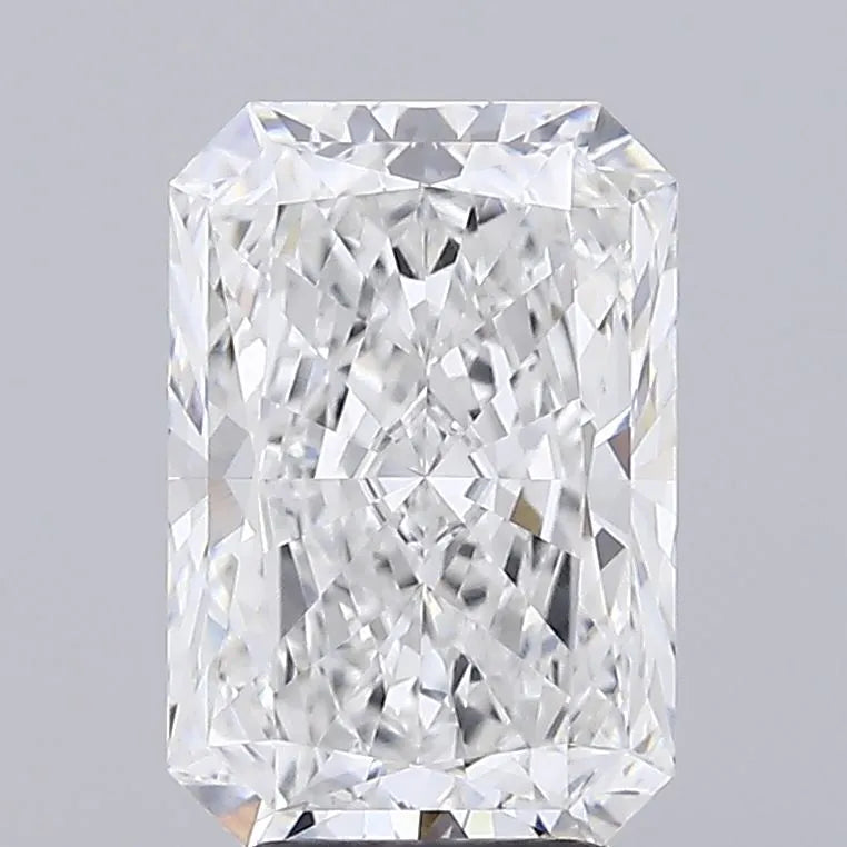 3.75ct Radiant Lab Grown Diamond (Colour D, Clarity VVS1, IGI Certified)
