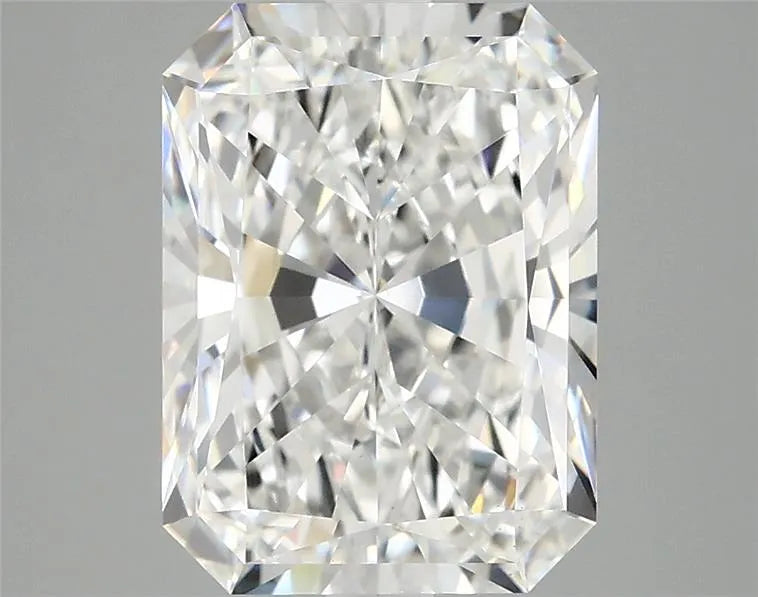 3.77ct Radiant Lab Grown Diamond (Colour E, Clarity VS1, IGI Certified)