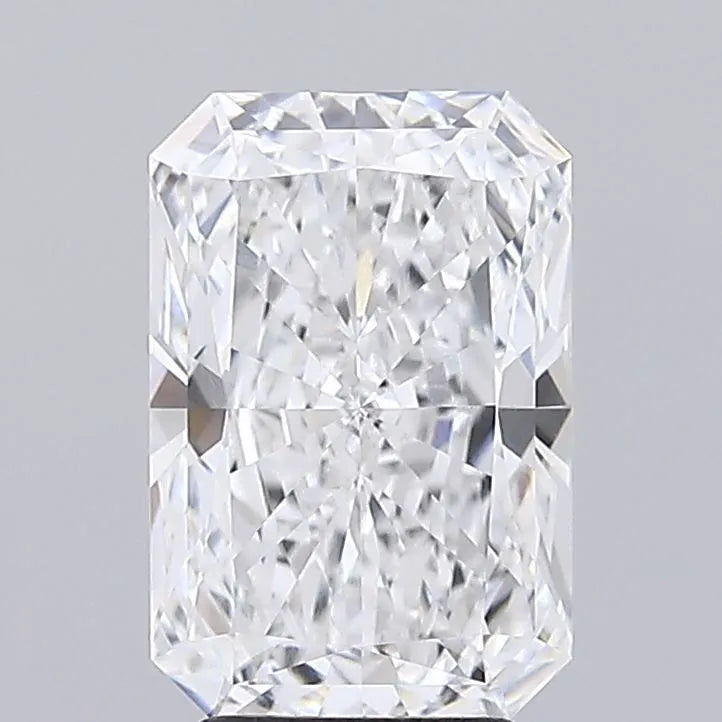 3.82ct Radiant Lab Grown Diamond (Colour E, Clarity IF, IGI Certified)