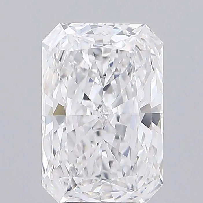 3.85ct Radiant Lab Grown Diamond (Colour E, Clarity IF, IGI Certified)