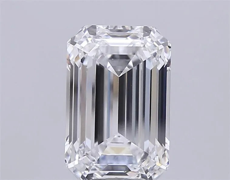 3.86ct Emerald Lab Grown Diamond (Colour D, Clarity VVS2, IGI Certified)