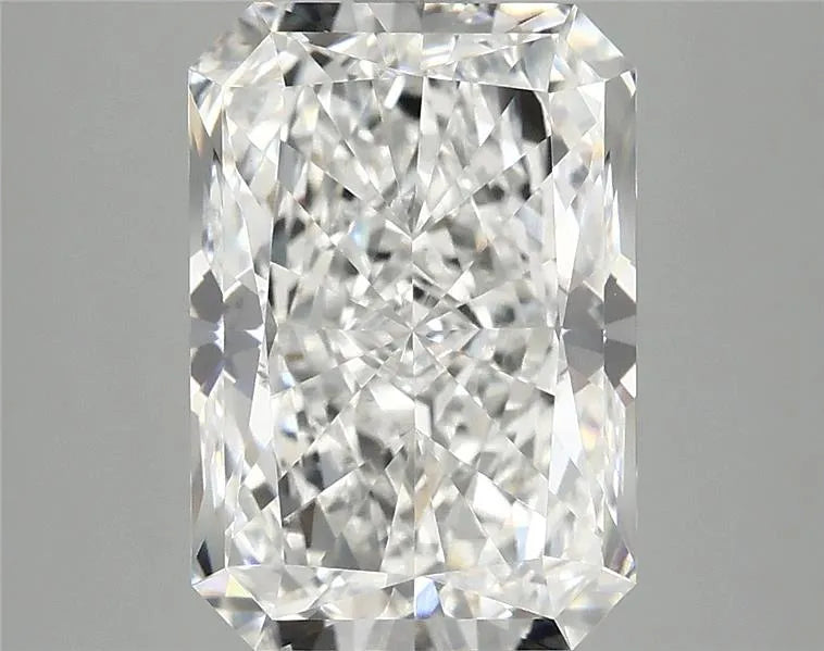 4.00ct Radiant Lab Grown Diamond (Colour E, Clarity VVS2, IGI Certified)