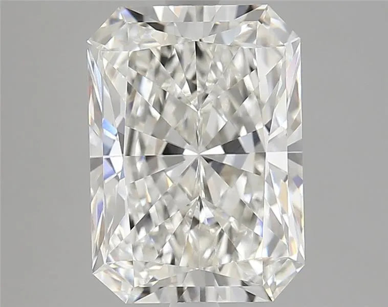4.06ct Radiant Lab Grown Diamond (Colour G, Clarity VVS2, IGI Certified)