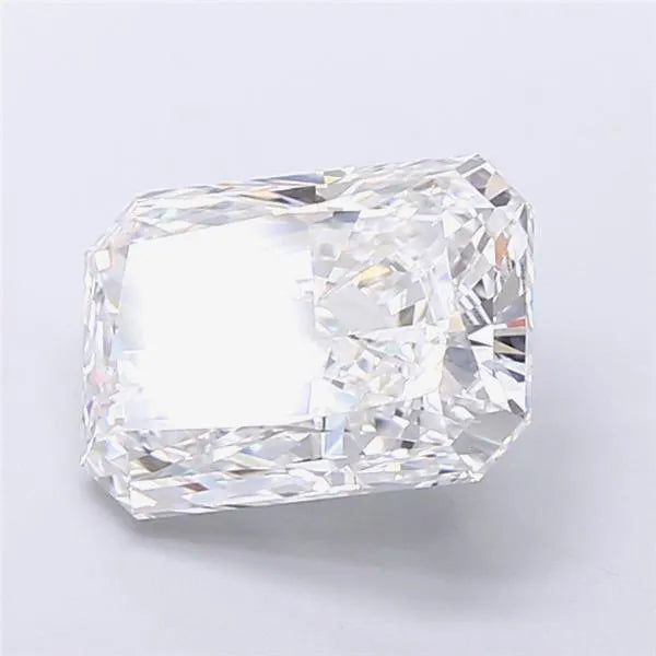 4.09ct Radiant Lab Grown Diamond (Colour E, Clarity VVS2, IGI Certified)