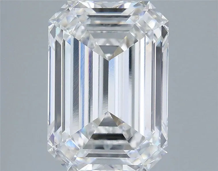 4.34ct Emerald Lab Grown Diamond (Colour D, Clarity VVS2, IGI Certified)