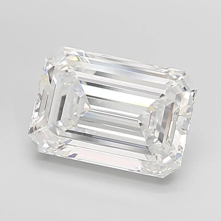 4.56ct Emerald Lab Grown Diamond (Colour E, Clarity VVS2, IGI Certified)