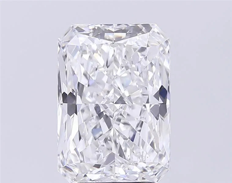 5.01ct Radiant Lab Grown Diamond (Colour E, Clarity VS2, IGI Certified)