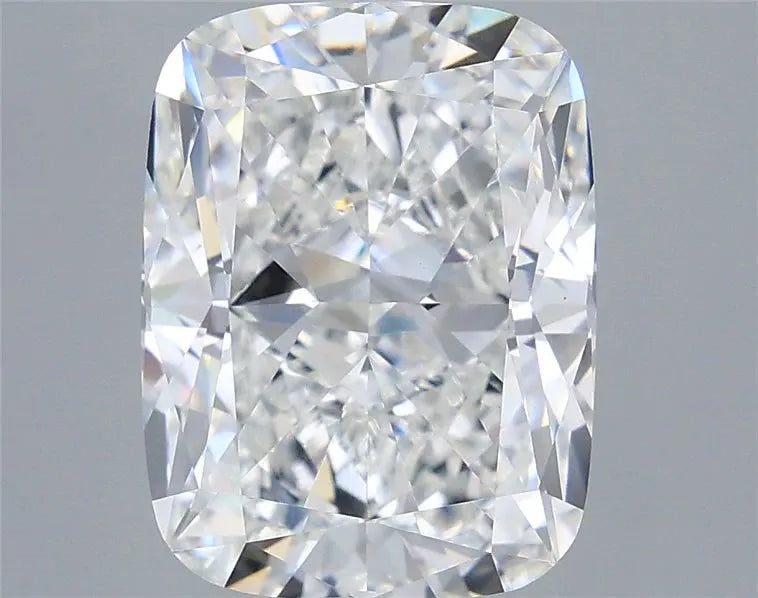 5.03ct Cushion modified Lab Grown Diamond (Colour E, Clarity VVS2, IGI Certified)