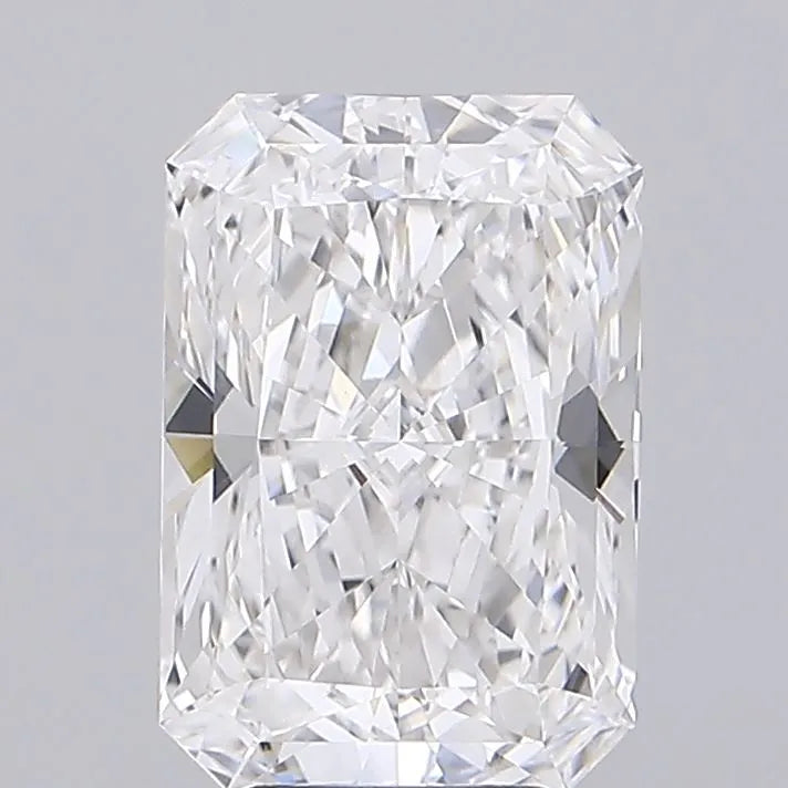 5.59ct Radiant Lab Grown Diamond (Colour F, Clarity VVS1, IGI Certified)