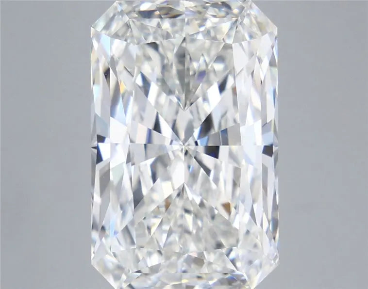 9.08ct Radiant Lab Grown Diamond (Colour F, Clarity VVS2, IGI Certified)