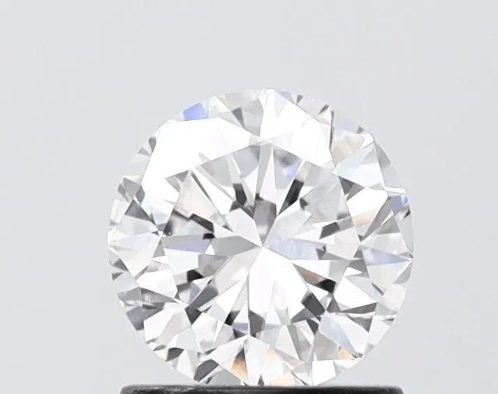 1.04ct Round Lab Grown Diamond (Colour E, Clarity VS1, Cut VG, IGI Certified)