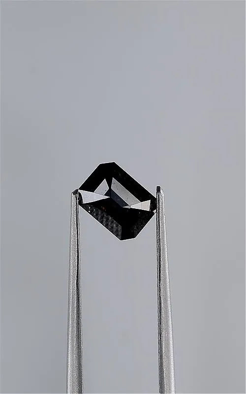 1.33ct Emerald Natural Diamond (Colour Fancy Black, Clarity VVS2, Cut EX, GIA Certified)