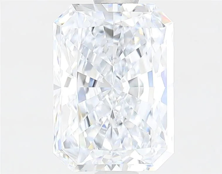 1.51ct Radiant Lab Grown Diamond (Colour E, Clarity VVS2, IGI Certified)