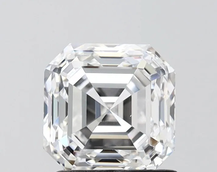1.55ct Asscher Lab Grown Diamond (Colour E, Clarity VVS1, IGI Certified)