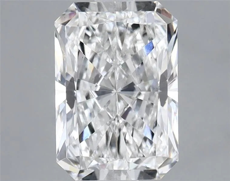 1.91ct Radiant Lab Grown Diamond (Colour E, Clarity VVS2, IGI Certified)