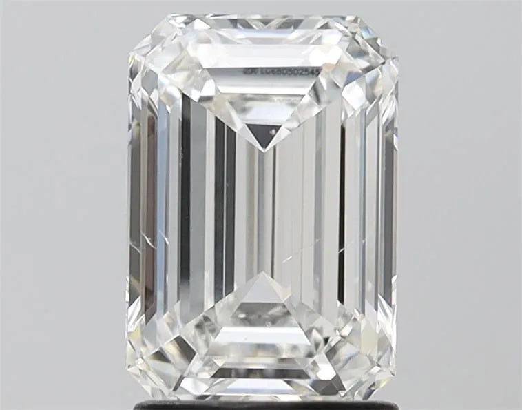 2.00ct Emerald Lab Grown Diamond (Colour F, Clarity SI1, IGI Certified)