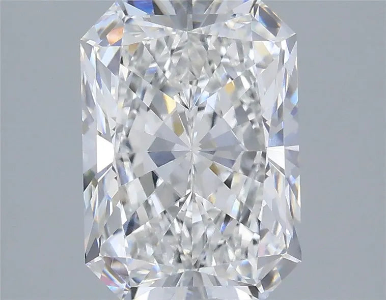 2.00ct Radiant Lab Grown Diamond (Colour E, Clarity VVS1, IGI Certified)
