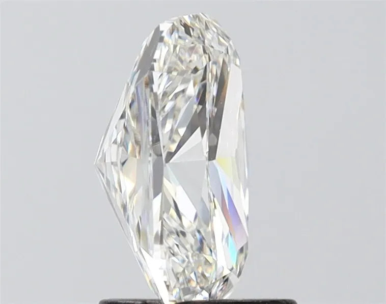 2.01ct Cushion modified Lab Grown Diamond (Colour F, Clarity VVS2, IGI Certified)
