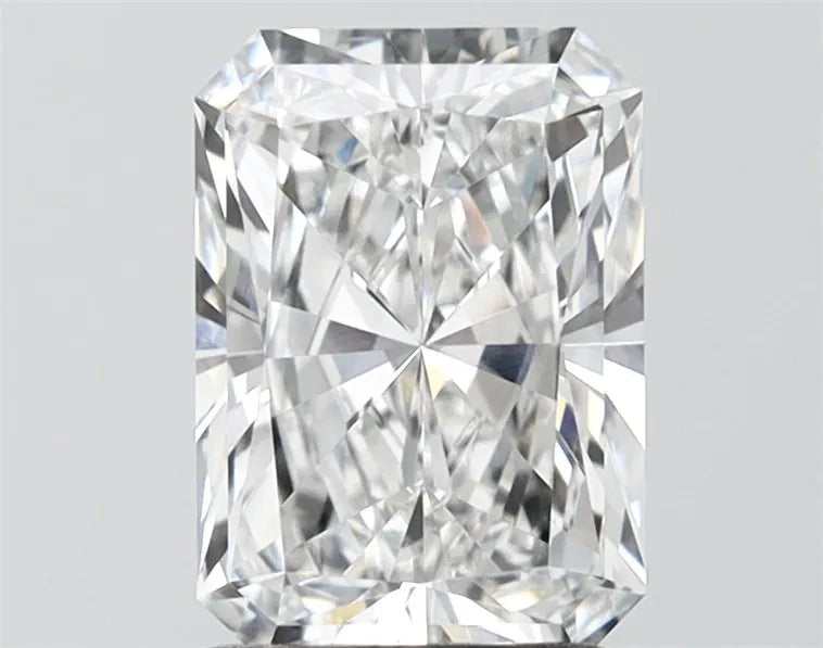 2.02ct Radiant Lab Grown Diamond (Colour E, Clarity VVS1, IGI Certified)
