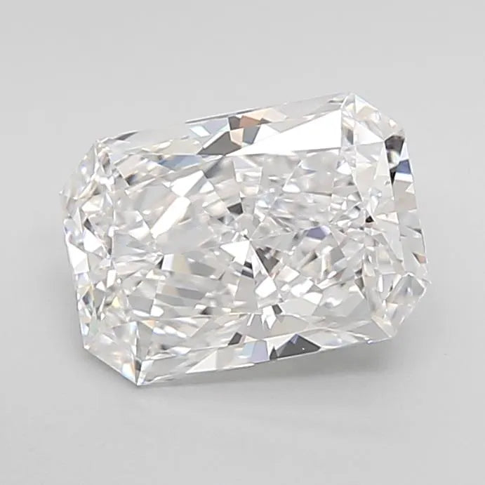 2.04ct Radiant Lab Grown Diamond (Colour E, Clarity VVS1, Cut EX, IGI Certified)