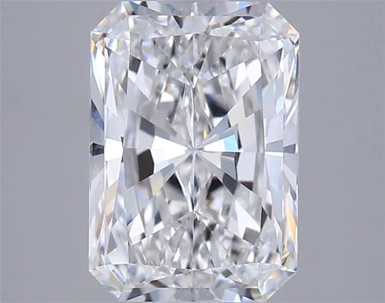 2.05ct Radiant Lab Grown Diamond (Colour E, Clarity VVS1, IGI Certified)