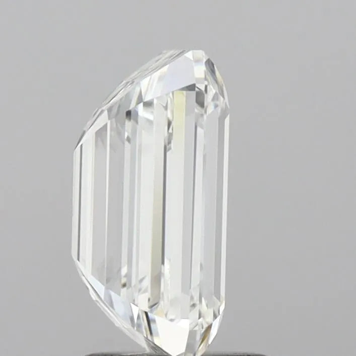 2.19ct Emerald Lab Grown Diamond (Colour E, Clarity VVS2, IGI Certified)