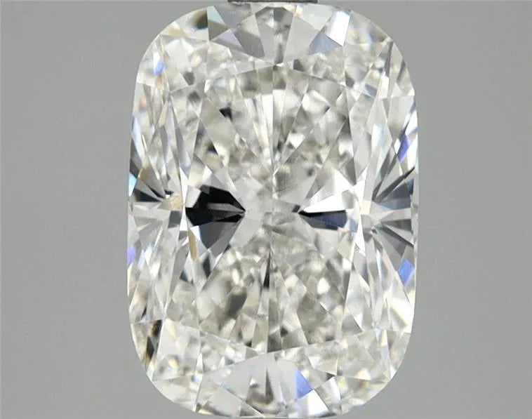 2.51ct Cushion modified Lab Grown Diamond (Colour F, Clarity VVS2, IGI Certified)