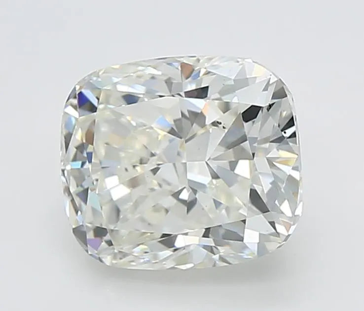 2.52ct Cushion modified Natural Diamond (Colour J, Clarity VS2, GIA Certified)